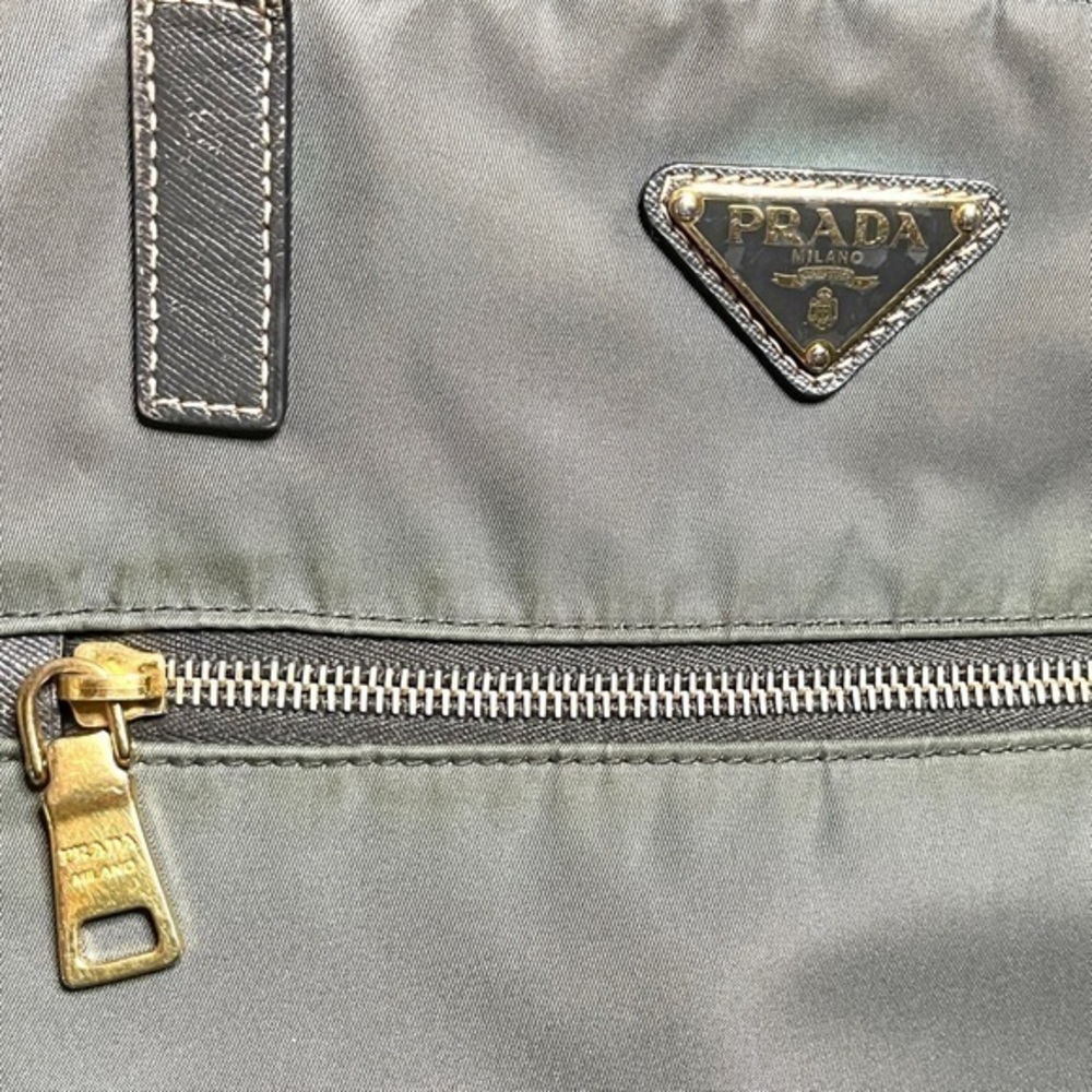 RARE Excellent condition. AUTHENTIC Prada Tessuto Vela Tote.Color: Olive - Picture 3 of 13